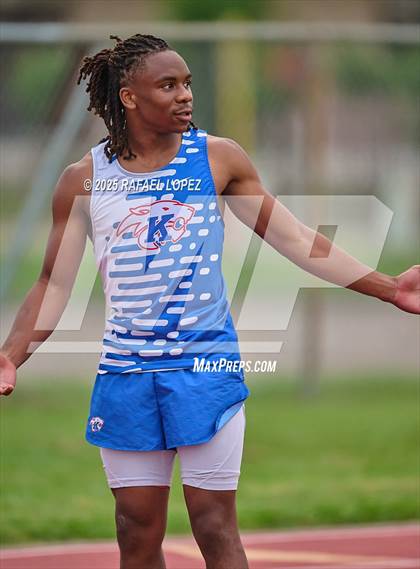 Thumbnail 1 in UIL 6A Track & Field District Finals (200M) photogallery.
