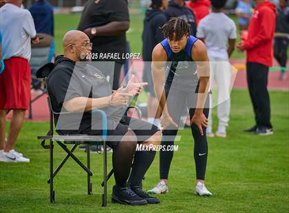 Thumbnail 2 in UIL 6A Track & Field District Finals (200M) photogallery.