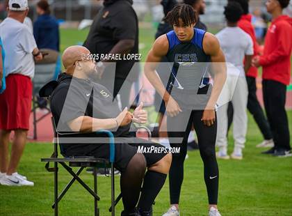Thumbnail 1 in UIL 6A Track & Field District Finals (200M) photogallery.