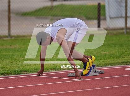 Thumbnail 3 in UIL 6A Track & Field District Finals (200M) photogallery.