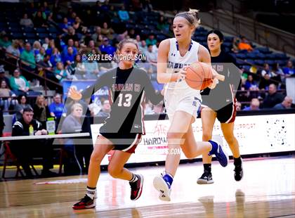 Thumbnail 3 in North Laurel vs Harlan Co. (13th Region Quarterfinal) photogallery.