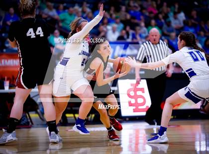 Thumbnail 2 in North Laurel vs Harlan Co. (13th Region Quarterfinal) photogallery.