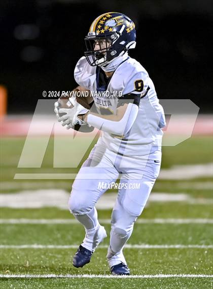 Thumbnail 3 in Delta @ Mississinewa (IHSAA 3A Section 28 Semifinal) photogallery.