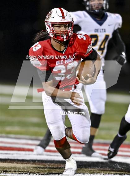 Thumbnail 1 in Delta @ Mississinewa (IHSAA 3A Section 28 Semifinal) photogallery.