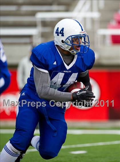 Thumbnail 2 in Jordan vs. Bingham (UHSAA 5A Playoffs) photogallery.