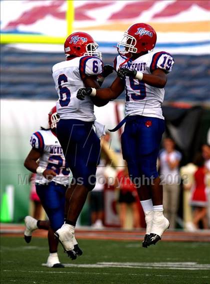 Thumbnail 3 in Colerain vs. McKeesport (Kirk Herbstreit Varsity Football Series) photogallery.