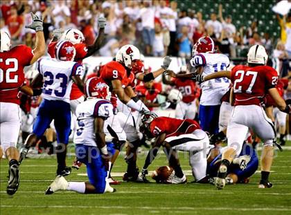 Thumbnail 1 in Colerain vs. McKeesport (Kirk Herbstreit Varsity Football Series) photogallery.