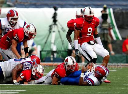 Thumbnail 2 in Colerain vs. McKeesport (Kirk Herbstreit Varsity Football Series) photogallery.