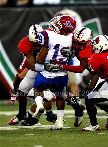 Thumbnail 3 in Colerain vs. McKeesport (Kirk Herbstreit Varsity Football Series) photogallery.