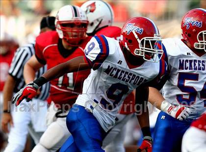 Thumbnail 1 in Colerain vs. McKeesport (Kirk Herbstreit Varsity Football Series) photogallery.