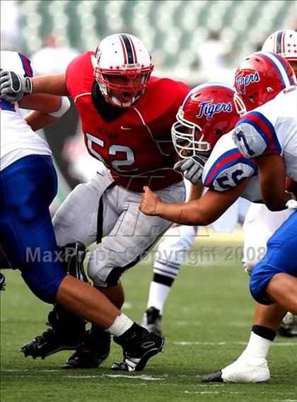 Thumbnail 3 in Colerain vs. McKeesport (Kirk Herbstreit Varsity Football Series) photogallery.