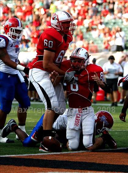 Thumbnail 2 in Colerain vs. McKeesport (Kirk Herbstreit Varsity Football Series) photogallery.