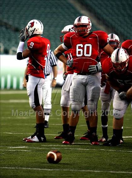 Thumbnail 2 in Colerain vs. McKeesport (Kirk Herbstreit Varsity Football Series) photogallery.
