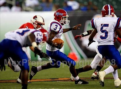 Thumbnail 2 in Colerain vs. McKeesport (Kirk Herbstreit Varsity Football Series) photogallery.