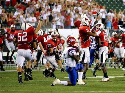 Thumbnail 2 in Colerain vs. McKeesport (Kirk Herbstreit Varsity Football Series) photogallery.