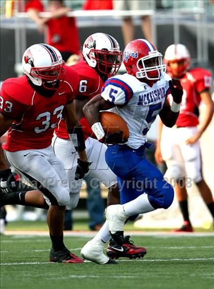 Thumbnail 2 in Colerain vs. McKeesport (Kirk Herbstreit Varsity Football Series) photogallery.