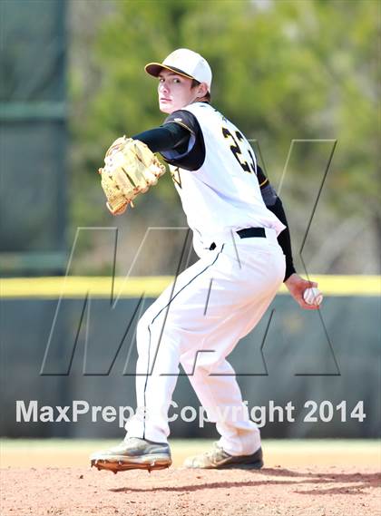 Thumbnail 1 in Bishop Verot vs. Roberson (National High School Invitational) photogallery.