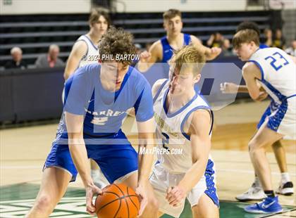 Thumbnail 3 in Maysville vs. Warren (OHSAA Division II Region 7 Regional Final) photogallery.