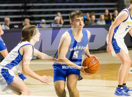 Thumbnail 3 in Maysville vs. Warren (OHSAA Division II Region 7 Regional Final) photogallery.