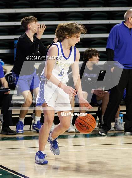 Thumbnail 2 in Maysville vs. Warren (OHSAA Division II Region 7 Regional Final) photogallery.