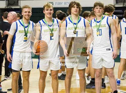 Thumbnail 2 in Maysville vs. Warren (OHSAA Division II Region 7 Regional Final) photogallery.