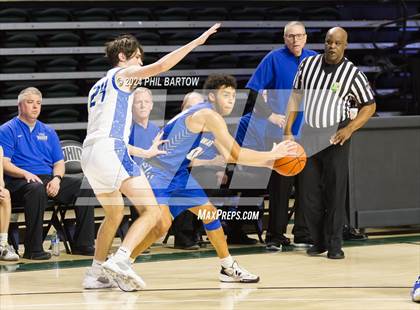 Thumbnail 1 in Maysville vs. Warren (OHSAA Division II Region 7 Regional Final) photogallery.