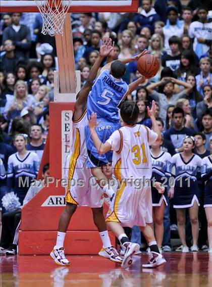Thumbnail 1 in Bullard vs. Clovis West (CIF CS D1 Final) photogallery.