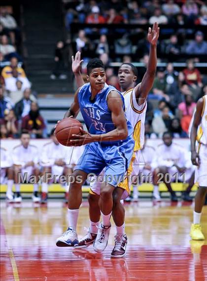 Thumbnail 3 in Bullard vs. Clovis West (CIF CS D1 Final) photogallery.