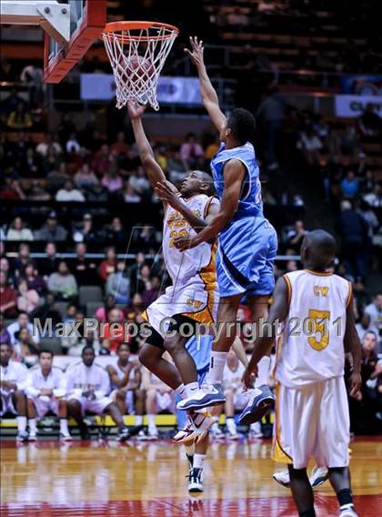 Thumbnail 1 in Bullard vs. Clovis West (CIF CS D1 Final) photogallery.