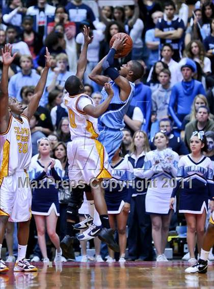 Thumbnail 2 in Bullard vs. Clovis West (CIF CS D1 Final) photogallery.