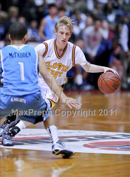 Thumbnail 2 in Bullard vs. Clovis West (CIF CS D1 Final) photogallery.
