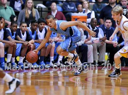 Thumbnail 1 in Bullard vs. Clovis West (CIF CS D1 Final) photogallery.