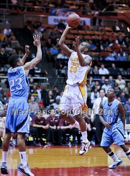 Thumbnail 1 in Bullard vs. Clovis West (CIF CS D1 Final) photogallery.