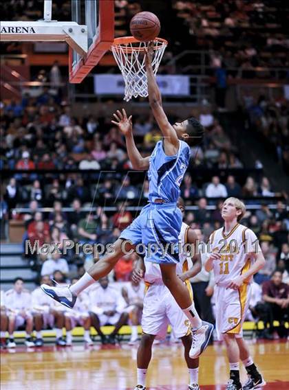 Thumbnail 2 in Bullard vs. Clovis West (CIF CS D1 Final) photogallery.