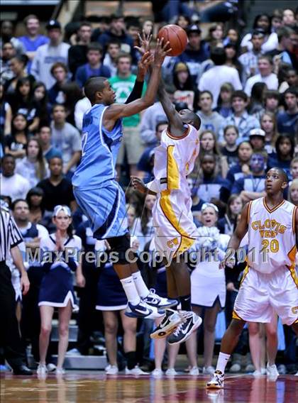 Thumbnail 2 in Bullard vs. Clovis West (CIF CS D1 Final) photogallery.