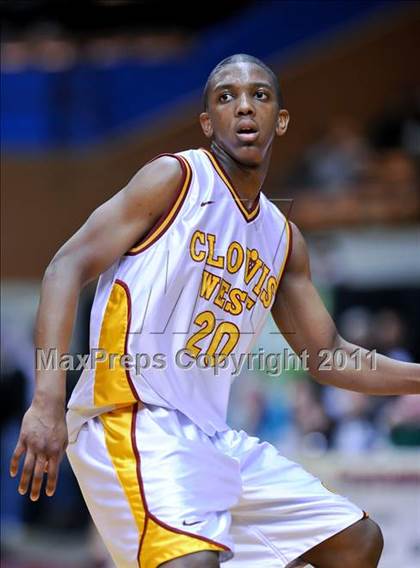 Thumbnail 3 in Bullard vs. Clovis West (CIF CS D1 Final) photogallery.