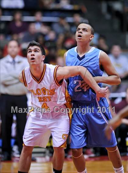 Thumbnail 2 in Bullard vs. Clovis West (CIF CS D1 Final) photogallery.