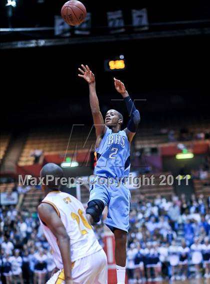 Thumbnail 1 in Bullard vs. Clovis West (CIF CS D1 Final) photogallery.