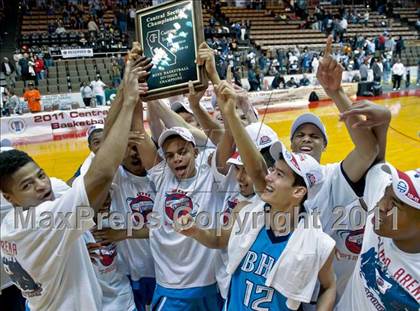 Thumbnail 3 in Bullard vs. Clovis West (CIF CS D1 Final) photogallery.