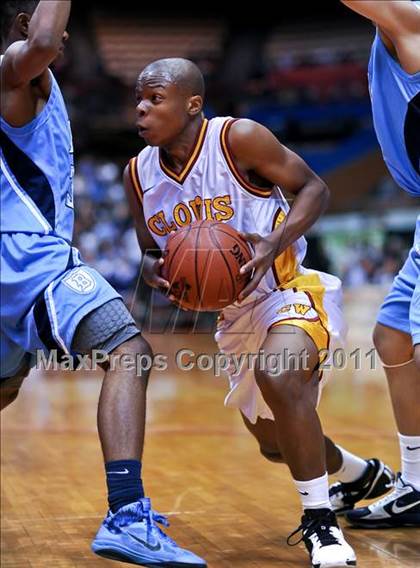 Thumbnail 2 in Bullard vs. Clovis West (CIF CS D1 Final) photogallery.