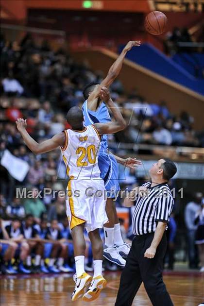 Thumbnail 1 in Bullard vs. Clovis West (CIF CS D1 Final) photogallery.