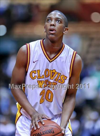 Thumbnail 1 in Bullard vs. Clovis West (CIF CS D1 Final) photogallery.
