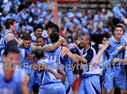 Thumbnail 1 in Bullard vs. Clovis West (CIF CS D1 Final) photogallery.