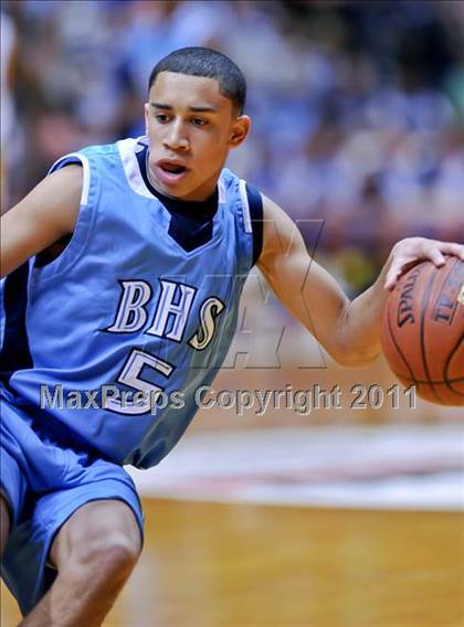 Thumbnail 1 in Bullard vs. Clovis West (CIF CS D1 Final) photogallery.
