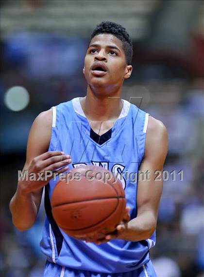 Thumbnail 2 in Bullard vs. Clovis West (CIF CS D1 Final) photogallery.