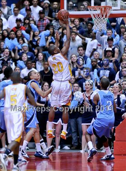 Thumbnail 1 in Bullard vs. Clovis West (CIF CS D1 Final) photogallery.