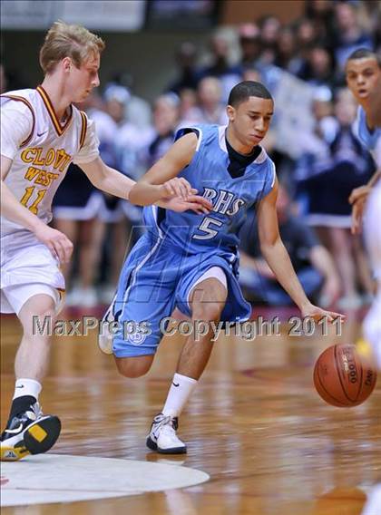 Thumbnail 1 in Bullard vs. Clovis West (CIF CS D1 Final) photogallery.