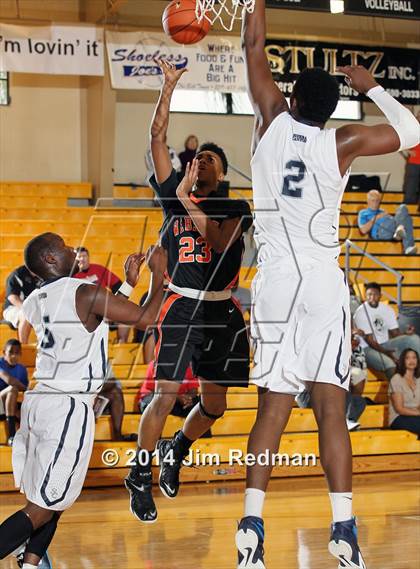 Thumbnail 1 in Webster Groves vs. Sierra Canyon (City of Palms Classic) photogallery.