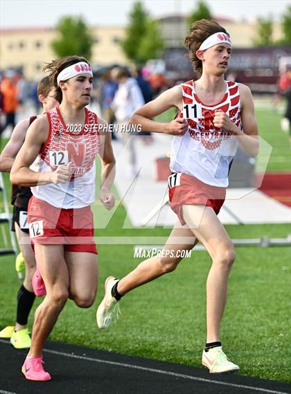 Thumbnail 2 in IHSA Class 3A Sectional Meet photogallery.