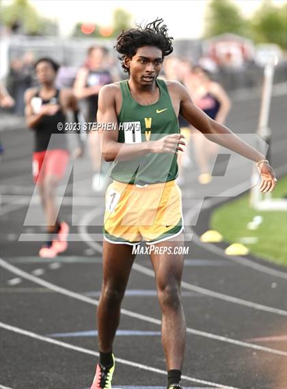 Thumbnail 1 in IHSA Class 3A Sectional Meet photogallery.